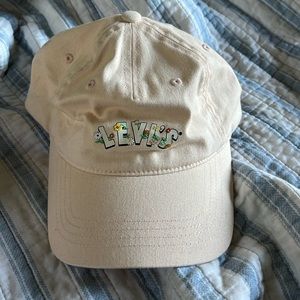 Levis floral hat